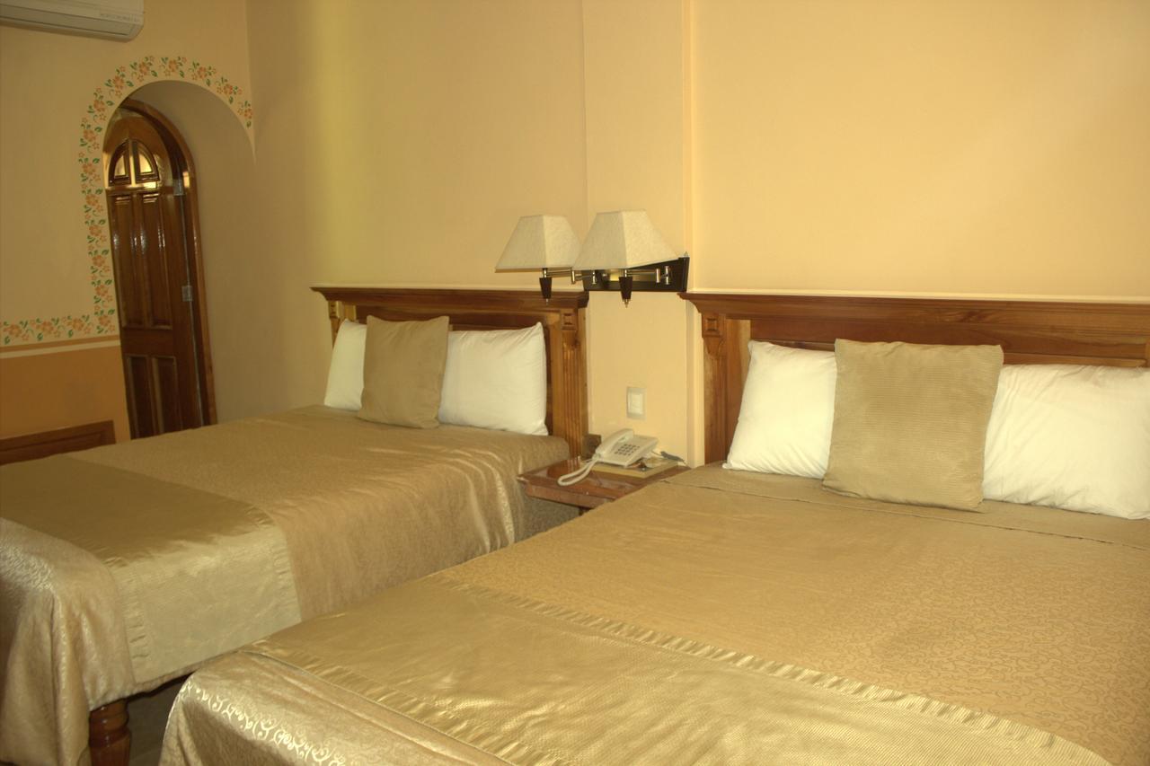 Cancun International Suites Экстерьер фото