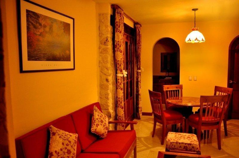 Cancun International Suites Экстерьер фото