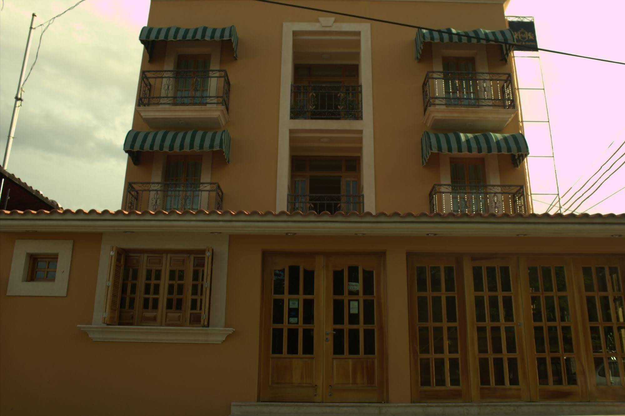 Cancun International Suites Экстерьер фото